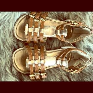 Mk sandals